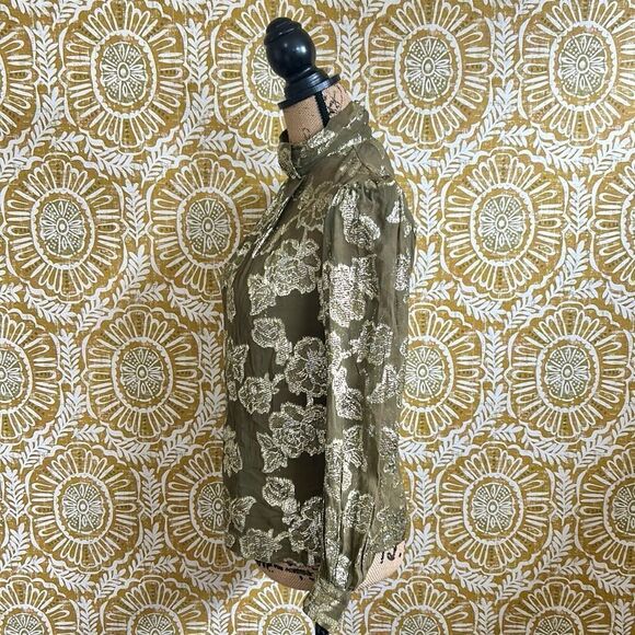 NWOT Mille Charlotte Long Sleeve Metallic Pleated Blouse in Gold Leaf size XXS - Picture 12 of 16